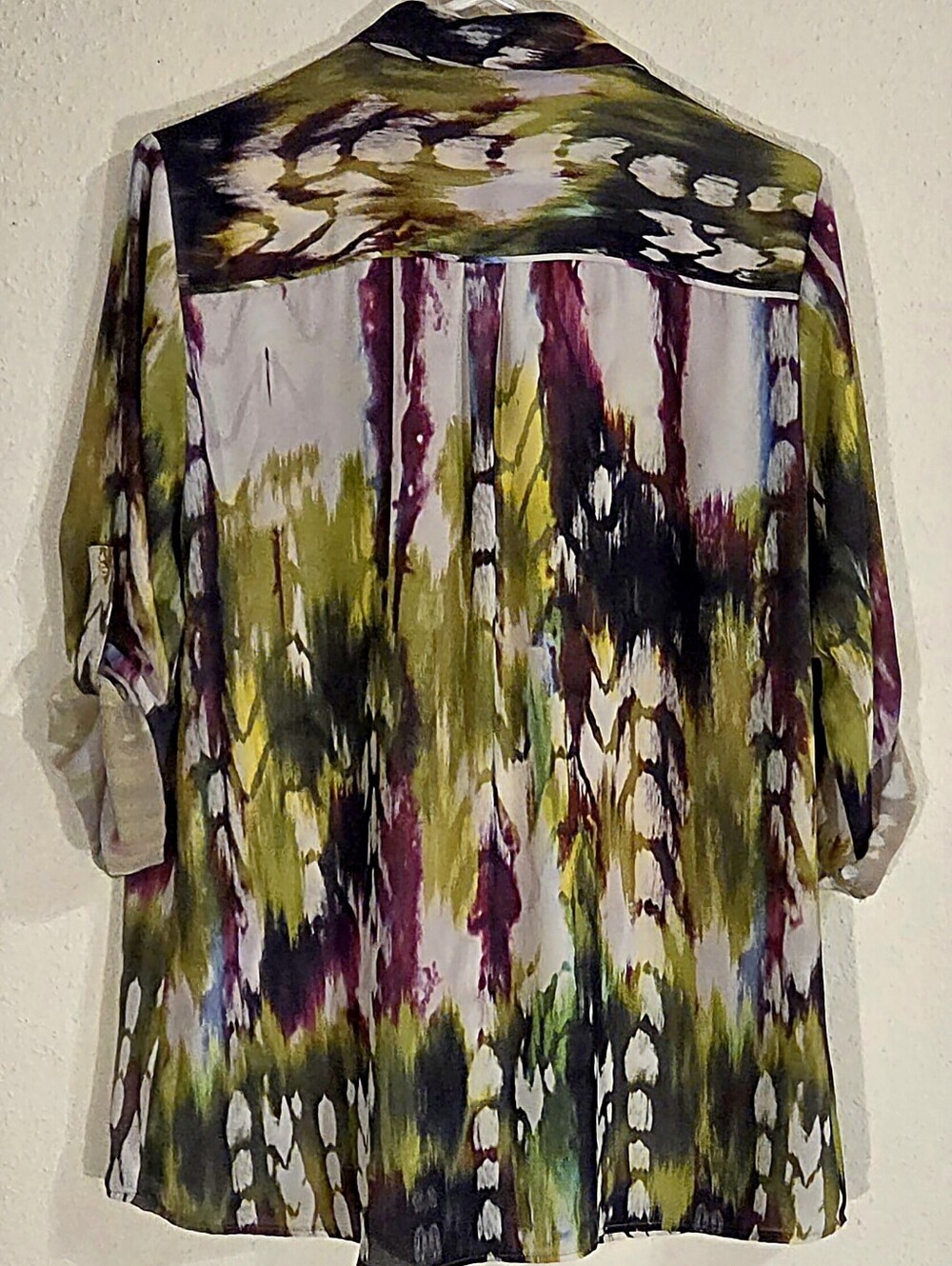 Women’s Multicolor V-Neck Printed Blouse (Sz. L) - Picture 2 of 6